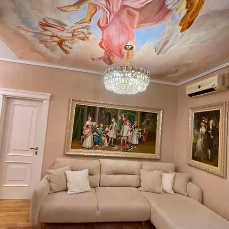 Appartamento Luxury Neoclassical Elegance Tirana